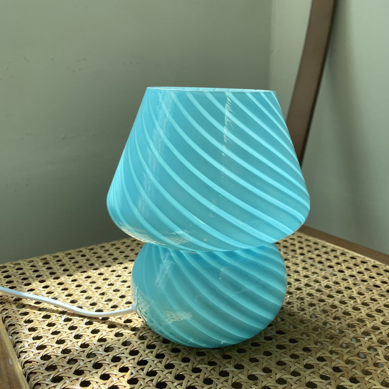 Levia | Retro table lamp