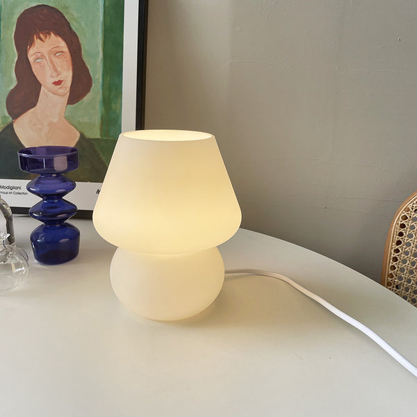 Levia | Retro table lamp